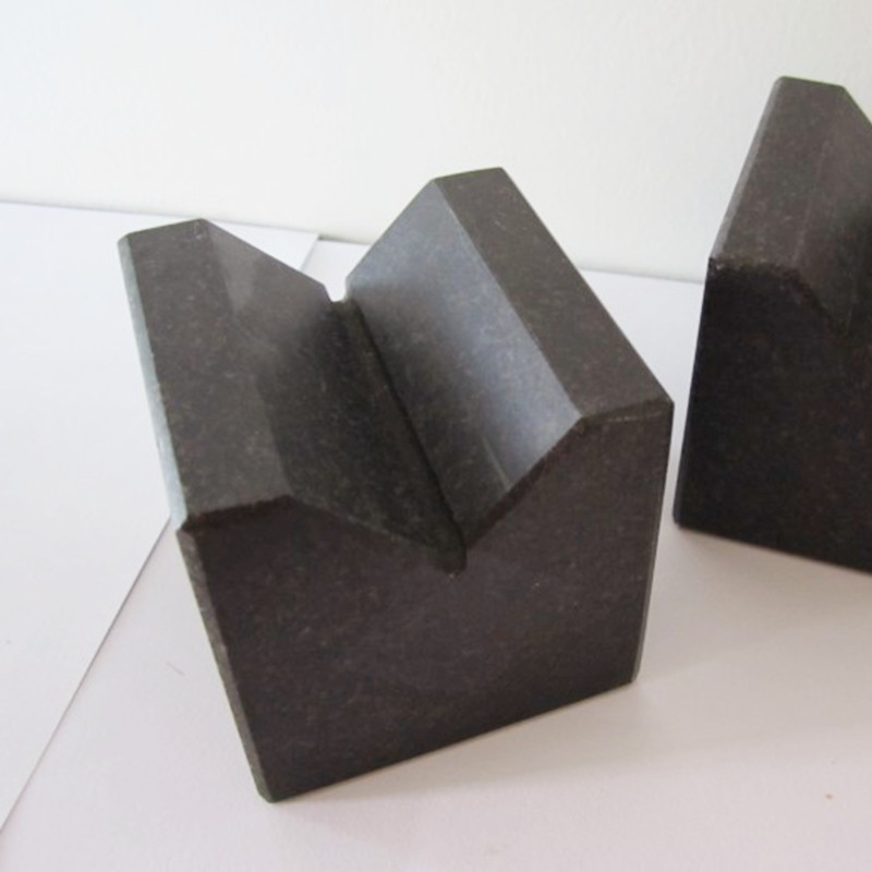 Läs mer om platt granitblock