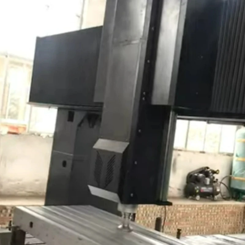 T Slot plattformen är under CNC dator numerisk kontroll bearbetning
